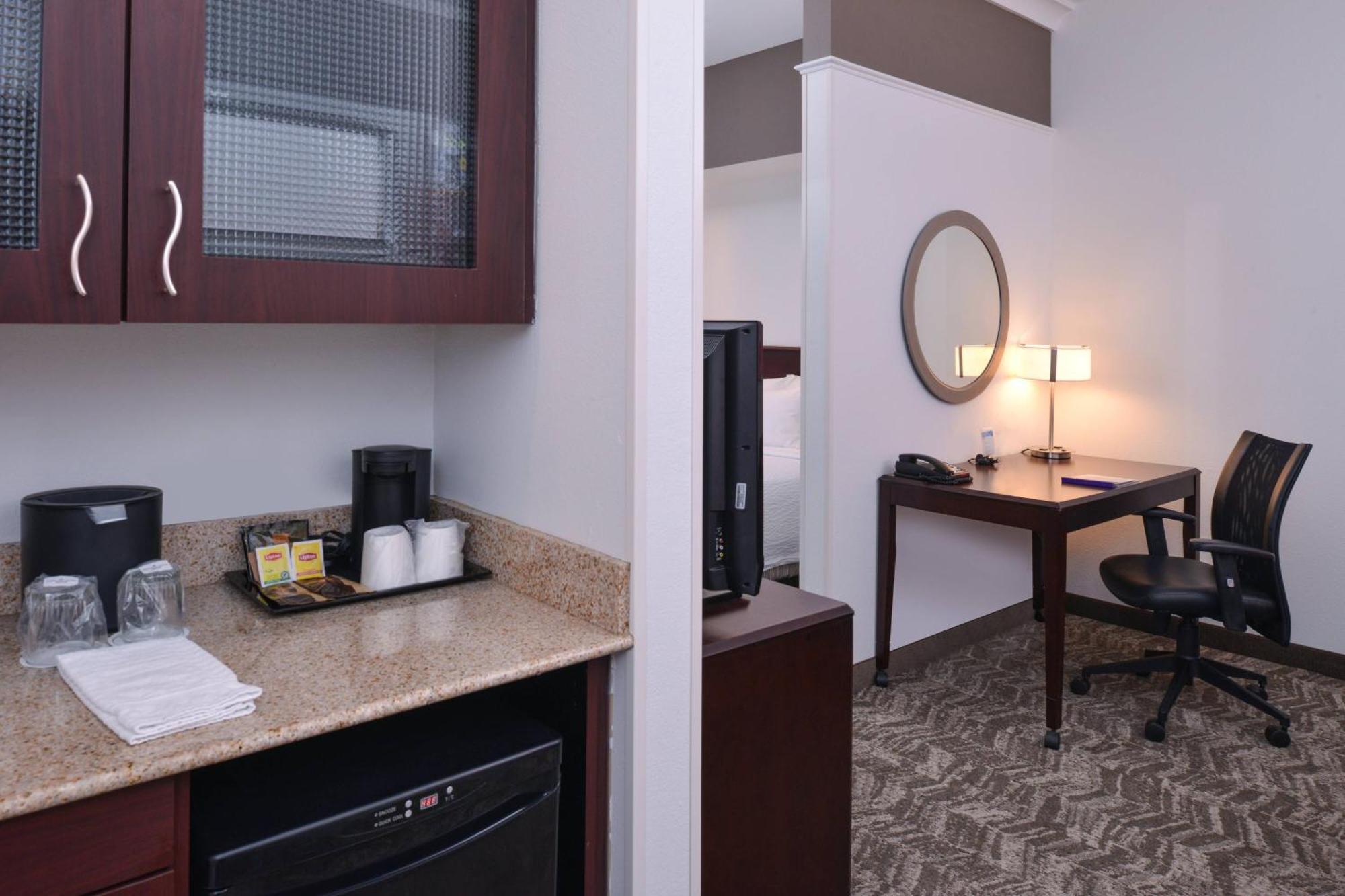 Springhill Suites By Marriott Oklahoma City Airport Exterior photo